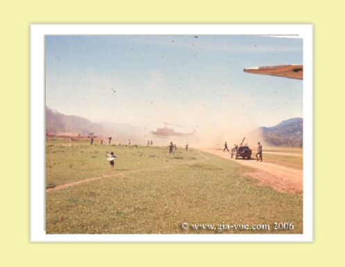 CHOPERLANDING copy.jpg